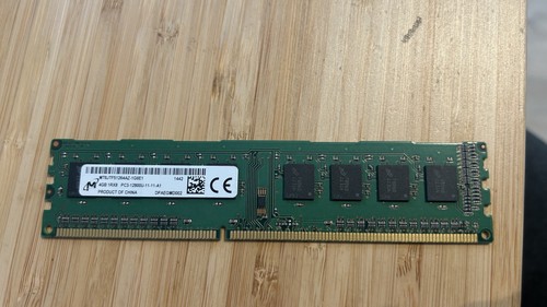 Micron MT8JTF51264AZ-1G8E1 4GB 1Rx8 PC3-12800U UDIMM RAM DDR3
