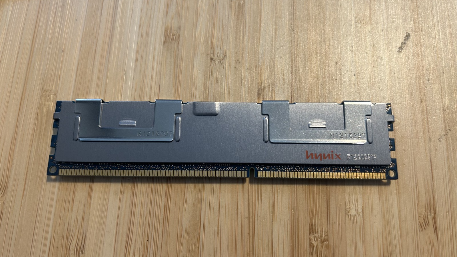 Hynix HMT151R7TFR8C-G7 4GB 4Rx8 PC3-8500R ECC RDIMM Server RAM DDR3 - Dell - immagine 2